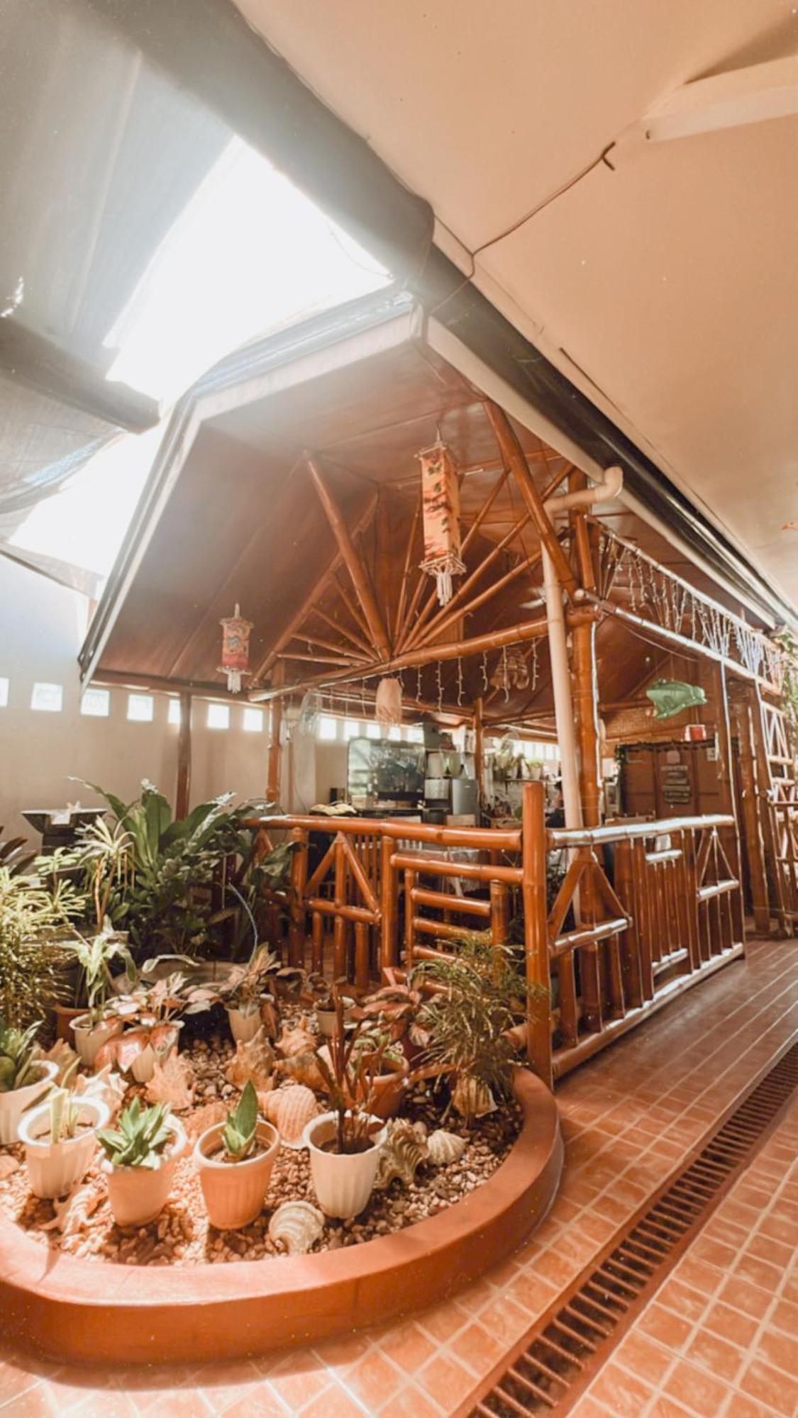 Villa Skanderbeg Guest House Puerto Princesa Exterior photo
