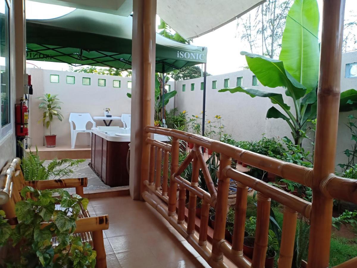 Villa Skanderbeg Guest House Puerto Princesa Exterior photo